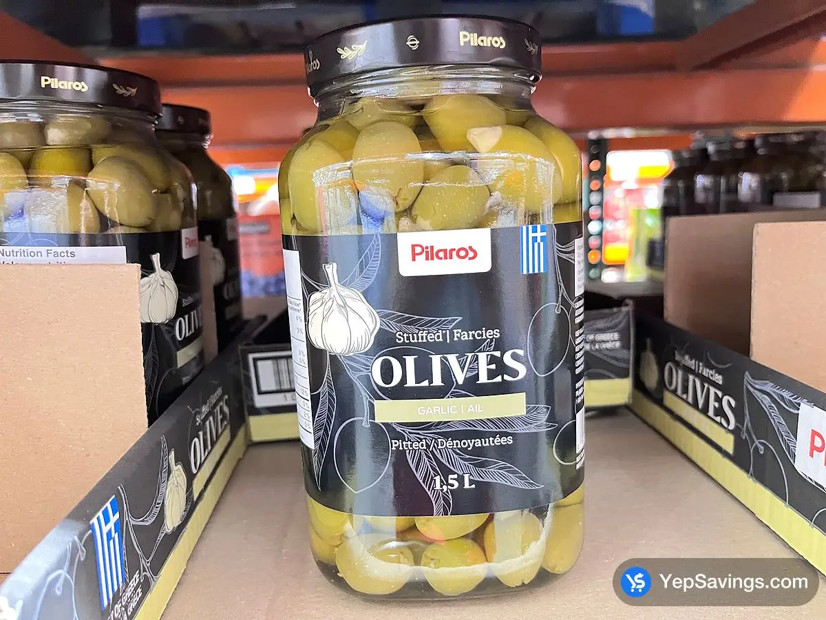 Costco PILAROS OLIVES WITH GARLIC 1.5 L - Canada (ITM 268365)