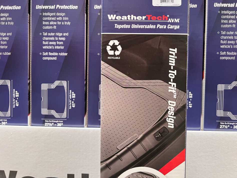 Costco WEATHERTECH CARGO / TRUNK MAT 53 " X 36 " TRIM TO FIT - Canada (ITM 1284520)