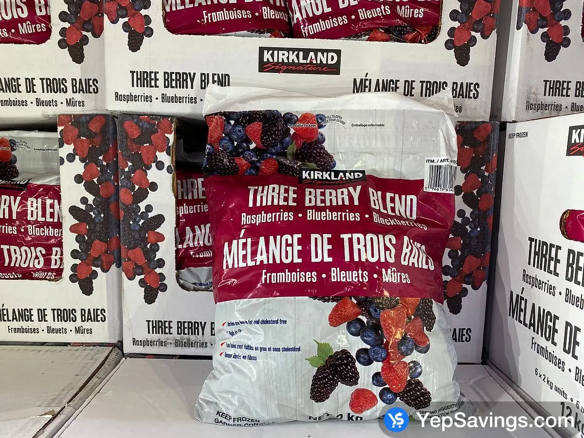 KIRKLAND SIGNATURE THREE BERRY BLEND 2 kg ITM 410746 at Costco