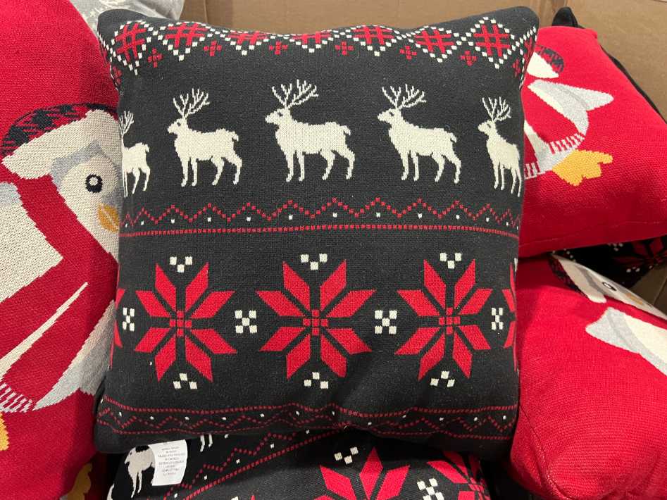 Costco DEARFOAMS KNIT PILLOWS 20" X 20" - Canada (ITM 1533672)