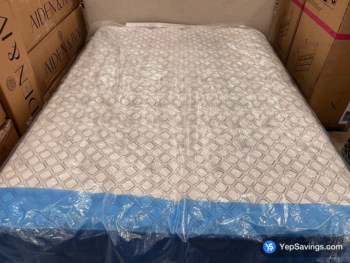 SEALY POSTUREPEDIC HOLLYCOURT QUEEN MATTRESS ITM 3061012 at Costco