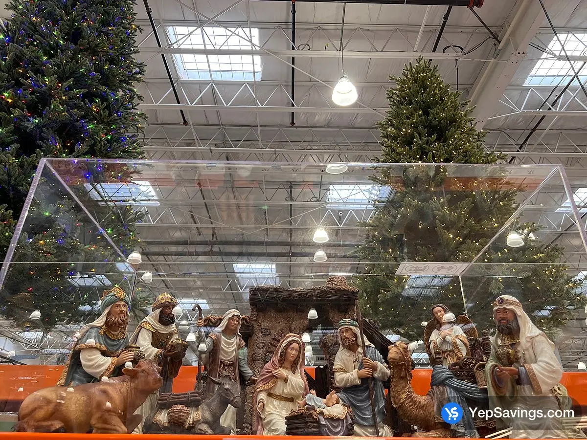 Costco KIRKLAND SIGNATURE HAND PAINTED NATIVITY 14 PIECES - Canada (ITM 1739860)