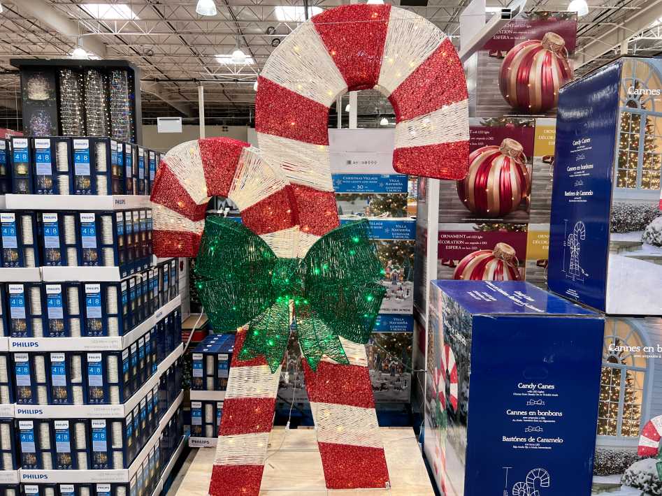 CANDY CANES WITH LED LIGHTS 2 M/6.8 FT - Costco Canada