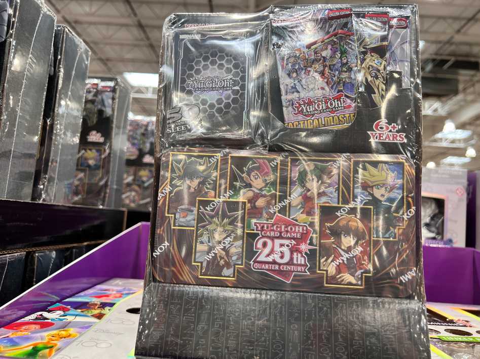 Costco YU - GI - OH ! 25TH ANNIVERSARY DUELING HEROES - Canada (ITM 1763204)