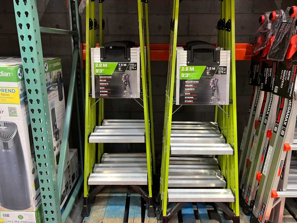 LITTLE GIANT MIGHTYLITE LADDER 5 ft ITM 1697089 at Costco