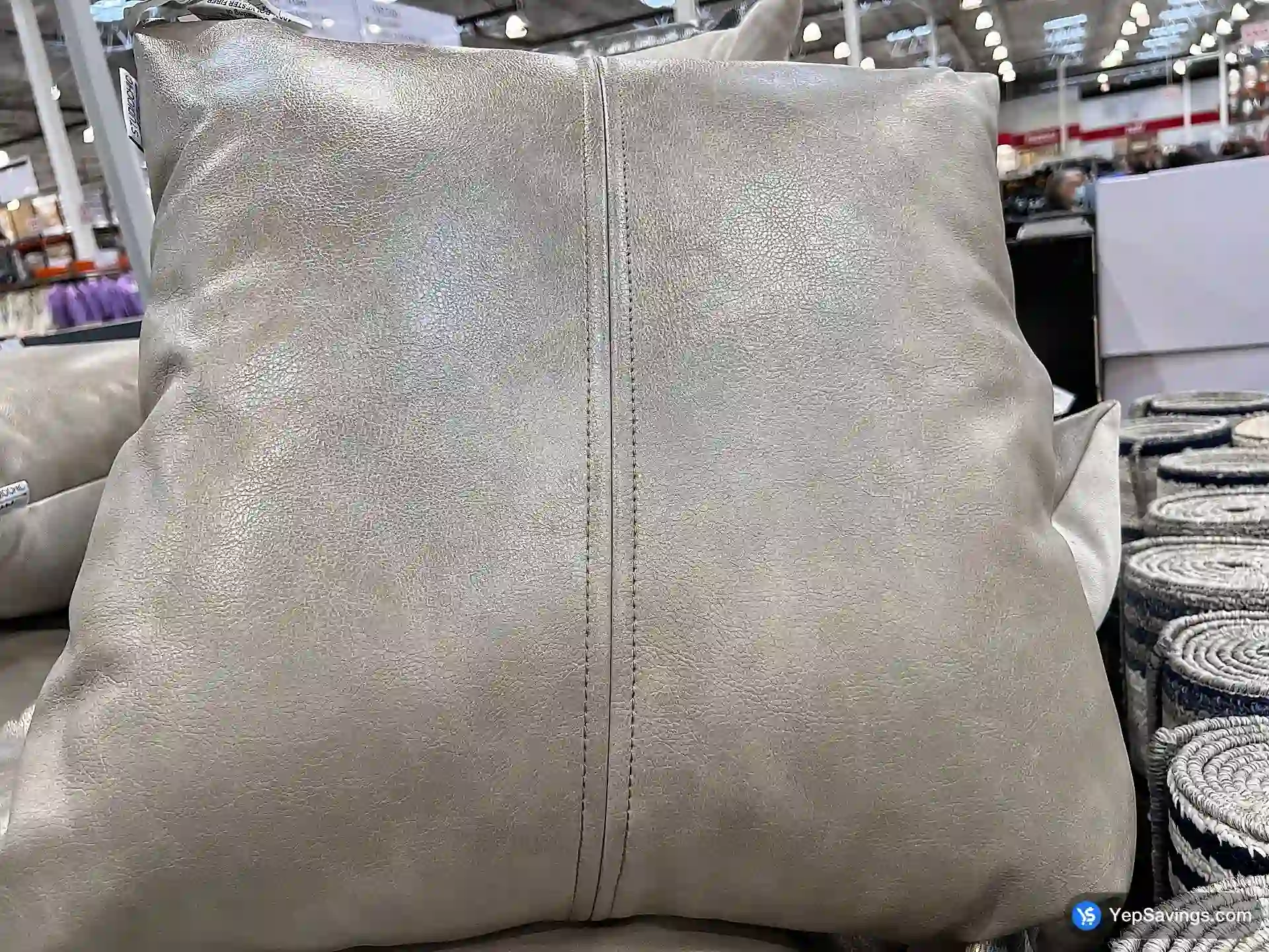 Costco STUDIOCHIC DECORATIVE CUSHION 22 " X 22 " - Canada (ITM 1727536)