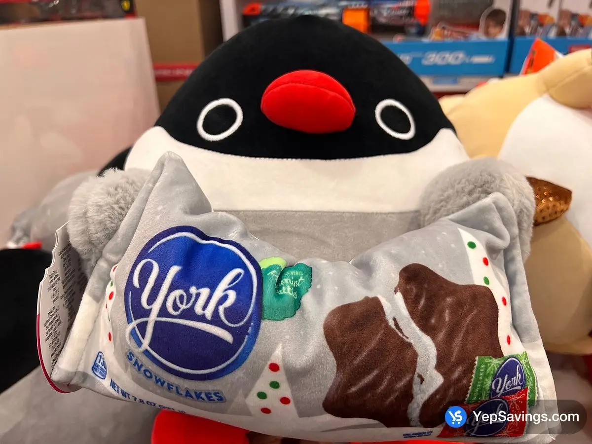 Costco SNACKLES 14 " PLUSH CHRISTMAS ASSORTMENT - Canada (ITM 1785040)