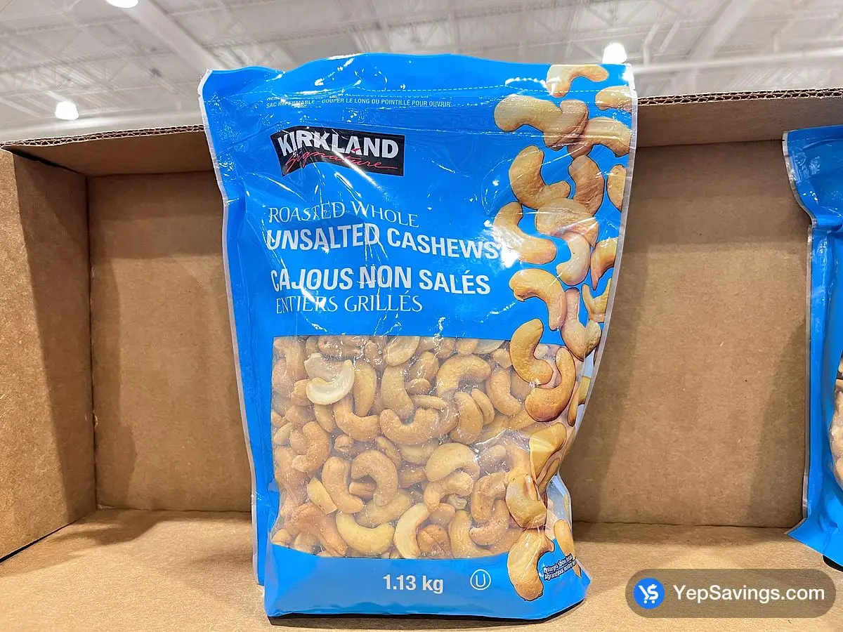Costco KIRKLAND SIGNATURE UNSALTED CASHEWS 1.13 kg - Canada (ITM 1617507)