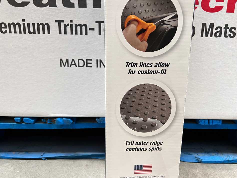 Costco WEATHERTECH CARGO / TRUNK MAT 53 " X 36 " TRIM TO FIT - Canada (ITM 1284520)
