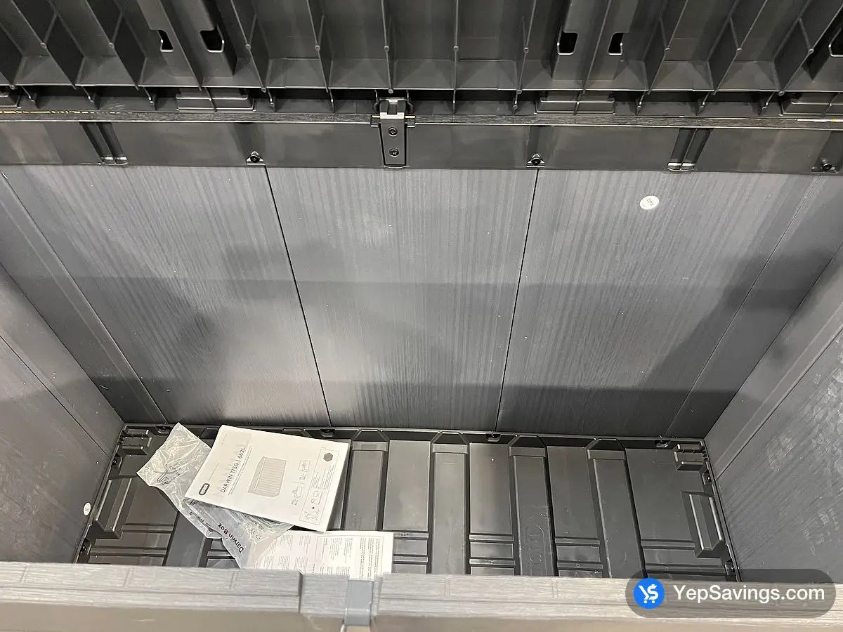 Costco KETER DARWIN DECKBOX 175 G - Canada (ITM 1769763)