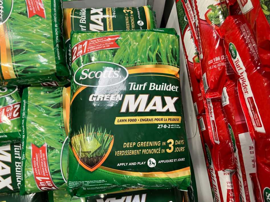 SCOTTS GREEN MAX LAWN FOOD 18.9 KG ITM 1006824 at Costco