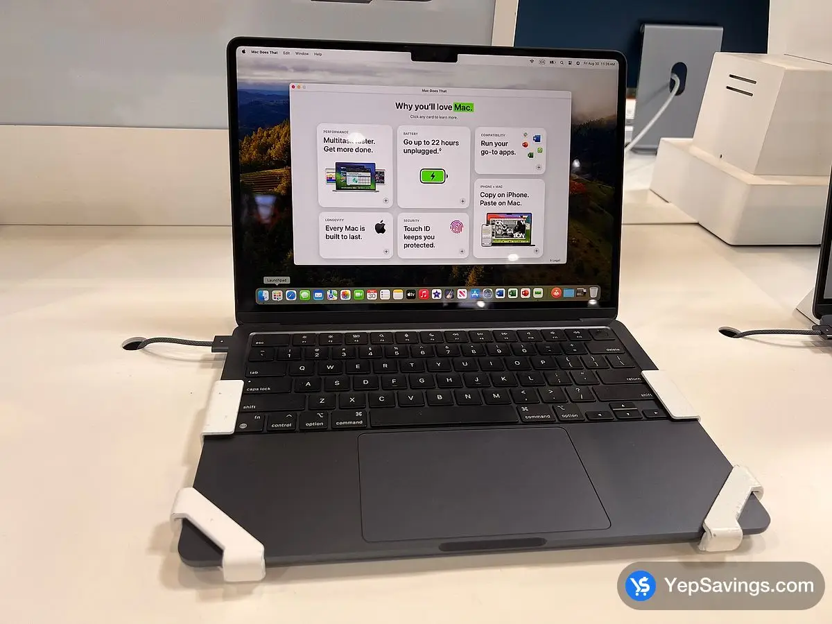 Costco APPLE 13.6" MACBOOK AIR M3 MIDNIGHT MRXV3LL/A - Canada (ITM 5350099)