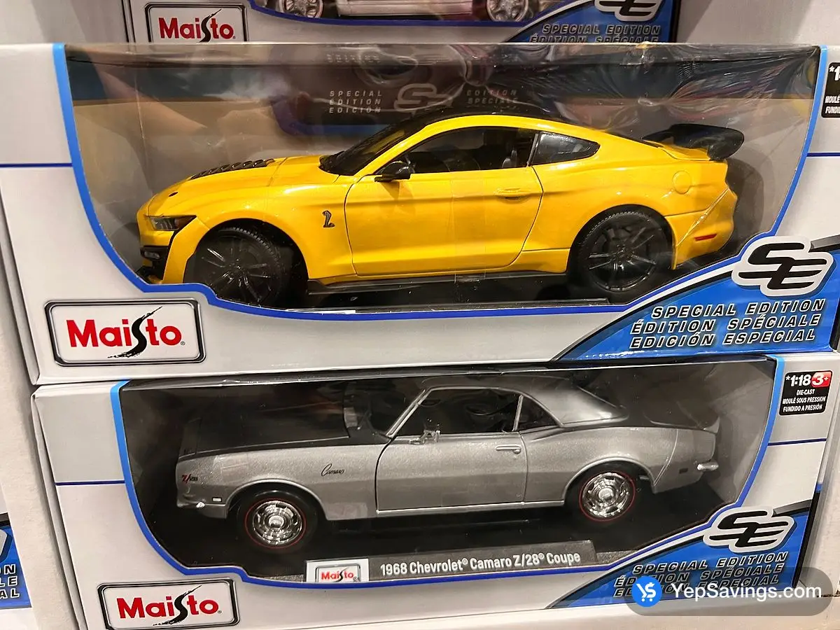 Costco MAISTO SPECIAL EDITION CAR 1:18 SCALE - Canada (ITM 9897765)