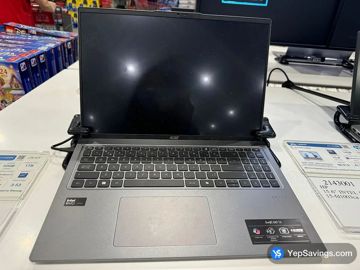 Costco ACER SWIFT GO 16.0 " INTEL EVO SFG16-72T - 97XR - Canada (ITM 1857894)