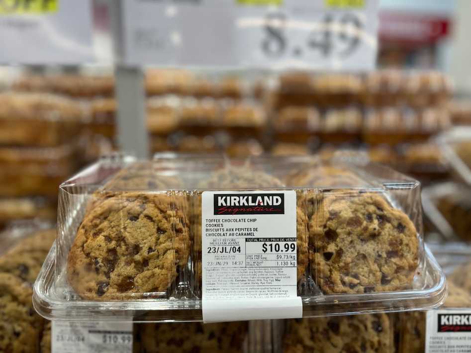 TOFFEE CHOCOLATE CHIP COOKIES 1.130 kg ITM 1738535 at Costco