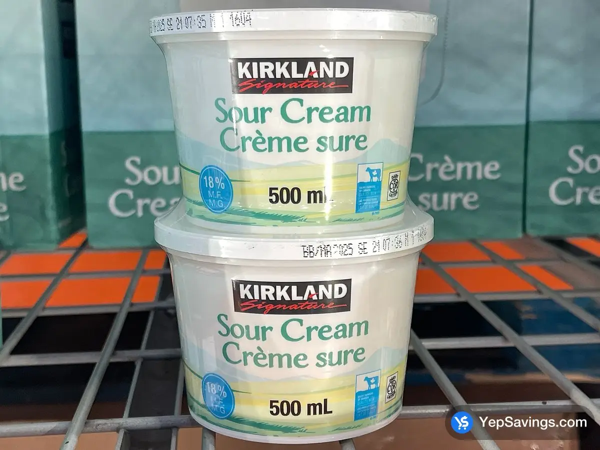 Costco KIRKLAND SIGNATURE 18 % SOUR CREAM 2 x 500 mL - Canada (ITM 1346914)