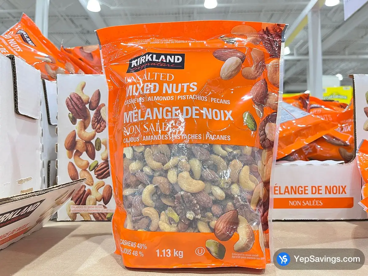 Costco KIRKLAND SIGNATURE UNSALTED MIXED NUTS 1.13 kg - Canada (ITM 1652577)
