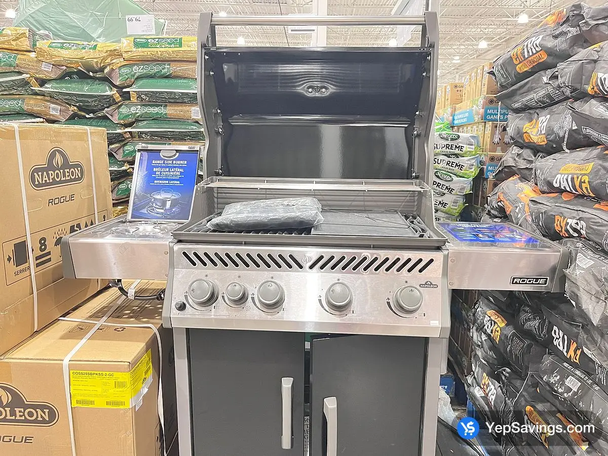 Costco NAPOLEON ROGUE 525 PROPANE GAS GRILL 57,000 BTU - Canada (ITM 1859967)