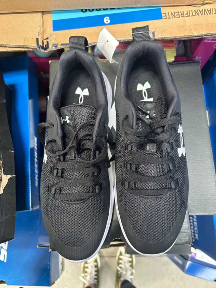 UNDER ARMOUR RUNNING SHOES MENS SIZES 8-12 - Costco Canada (ITM 1216856) (image 2)