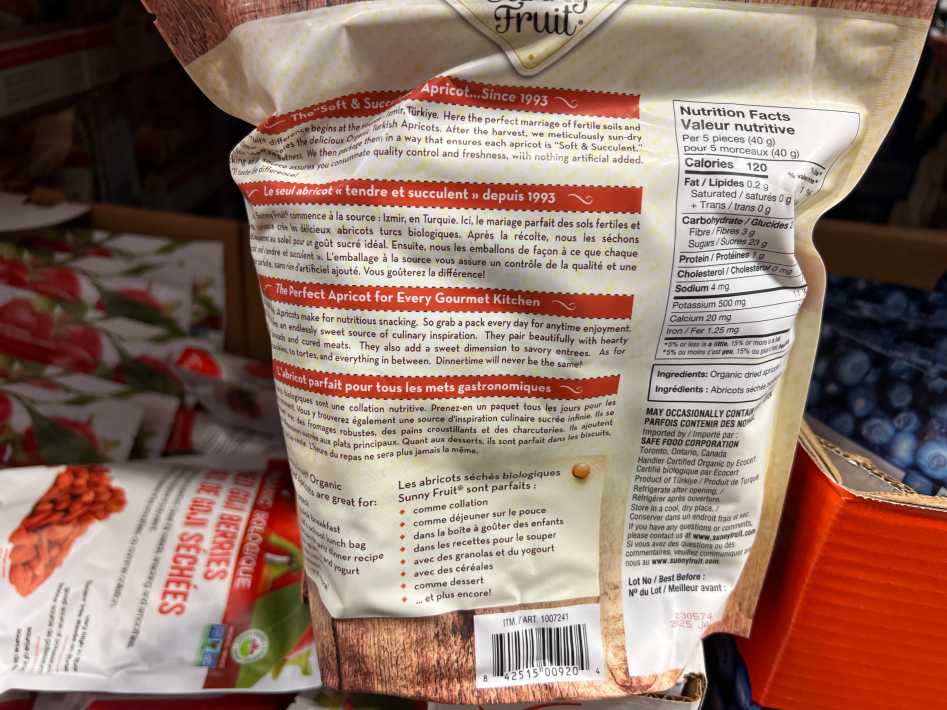 Costco SUNNY FRUIT ORGANIC DRIED APRICOTS 1.36 kg - Canada (ITM 1007241)
