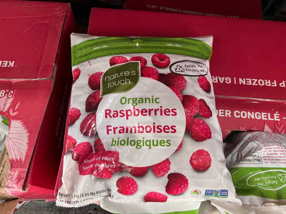 Costco NATURE'S TOUCH ORGANIC RASPBERRIES 1.5 kg - Canada (ITM 1153239)