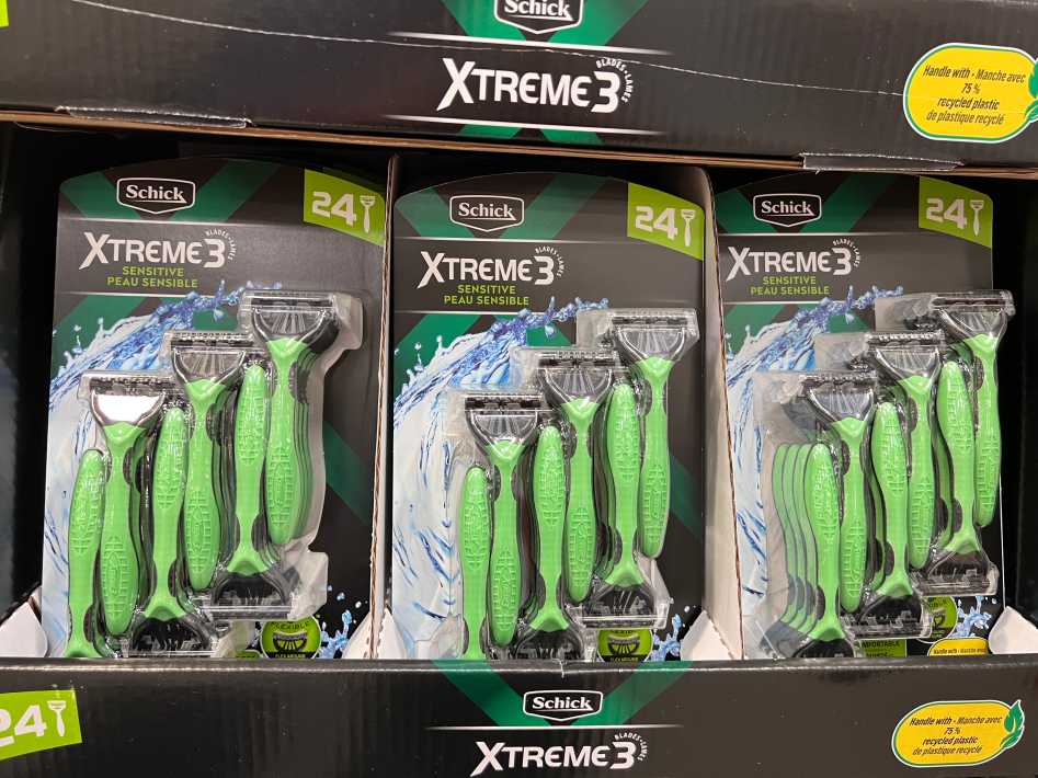 SCHICK XTREME3 DISPOSABLE RAZORS PACK OF 24 ITM 7442511 at Costco