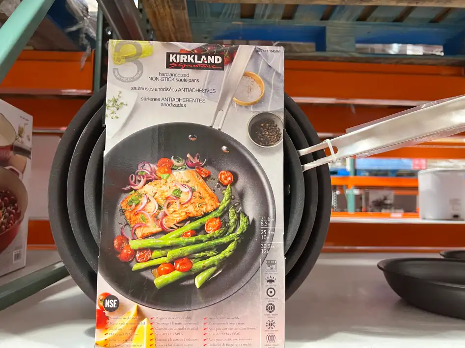 KIRKLAND SIGNATURE SKILLET SET 3 PIECES ITM 1545956 at Costco