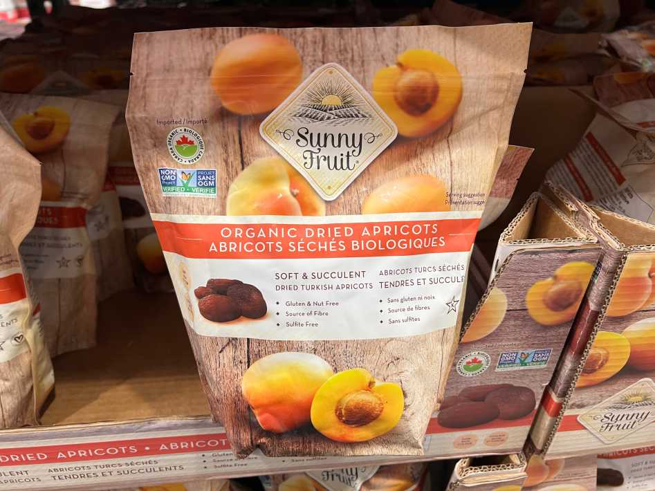 Costco SUNNY FRUIT ORGANIC DRIED APRICOTS 1.36 kg - Canada (ITM 1007241)
