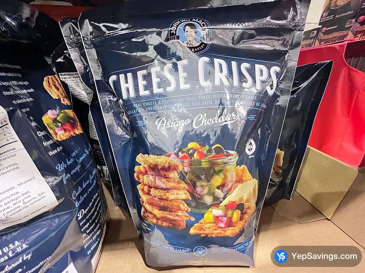 Costco JOHN WM MACY'S ASIAGO CHEDDAR CRISPS 624 g - Canada (ITM 204198)