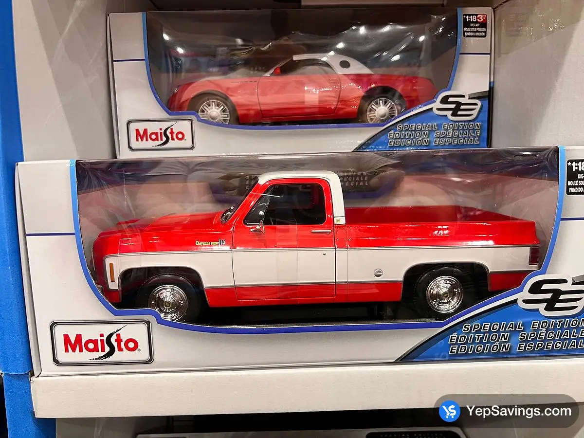 Costco MAISTO SPECIAL EDITION CAR 1:18 SCALE - Canada (ITM 9897765)
