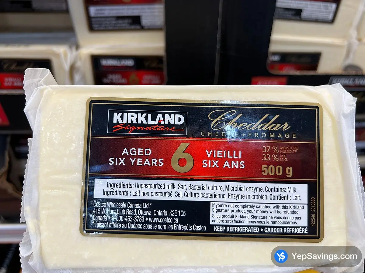 Costco KIRKLAND SIGNATURE 6 YEAR OLD CHEDDAR 500 g - Canada (ITM 422540)