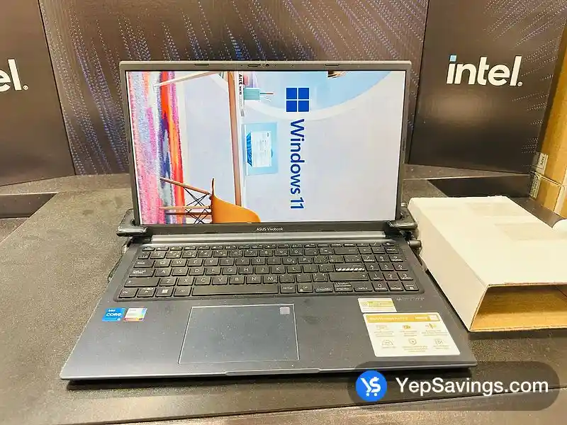 15.6 " LAPTOP