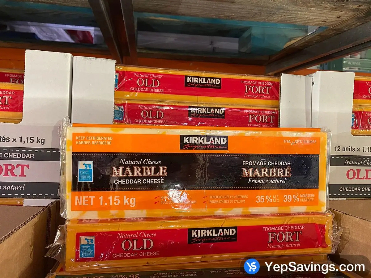 Costco KIRKLAND SIGNATURE OLD CHEDDAR 1.15 kg - Canada (ITM 1154957)