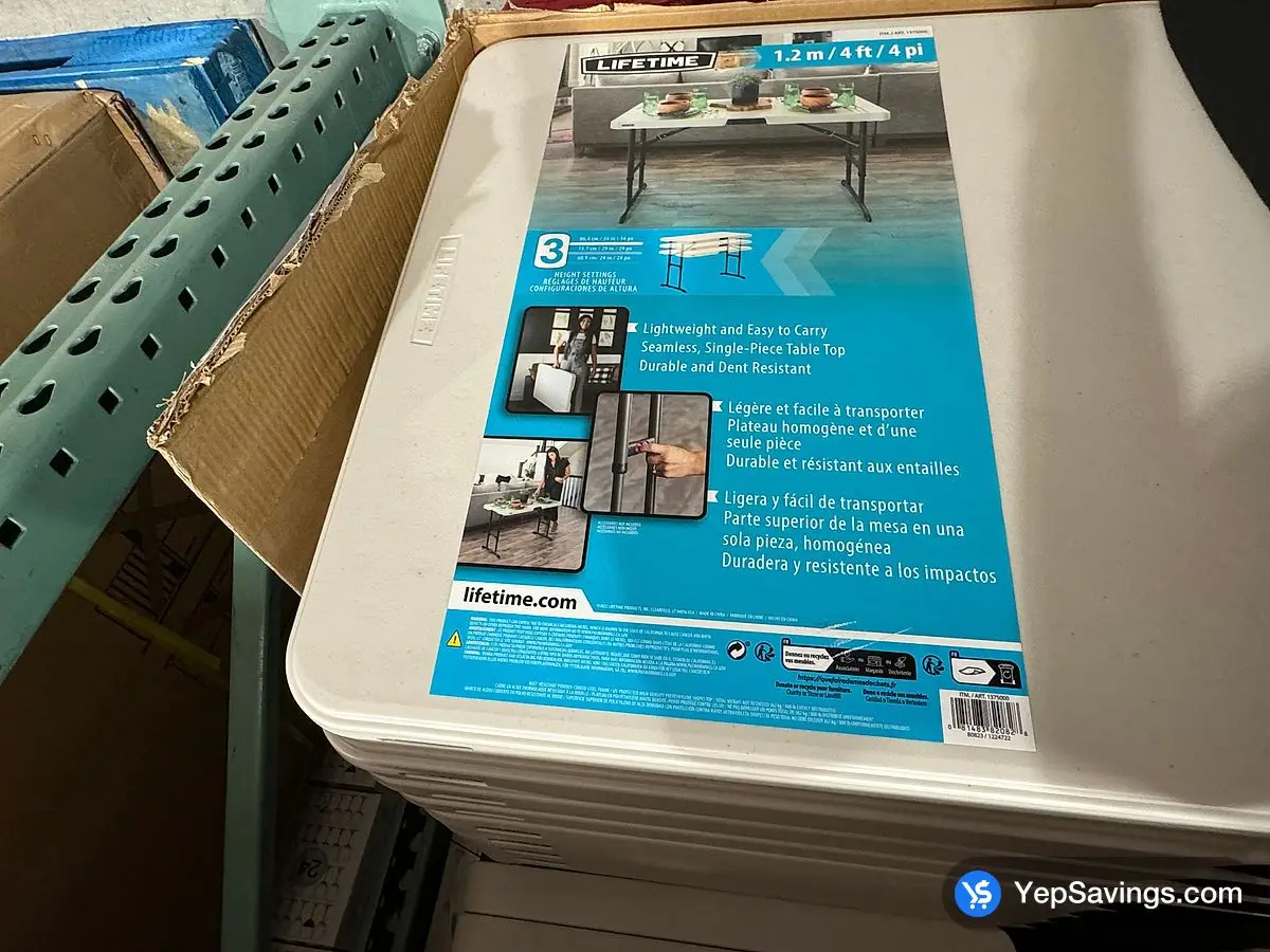Costco LIFETIME 6 ' FOLD IN HALF TABLE INDOOR / OUTDOOR USE - Canada (ITM 1375005)