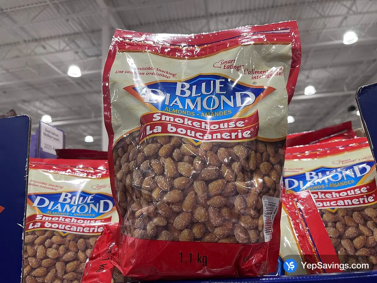 Costco BLUE DIAMOND SMOKEHOUSE ALMONDS 1.1 kg - Canada (ITM 1832904)