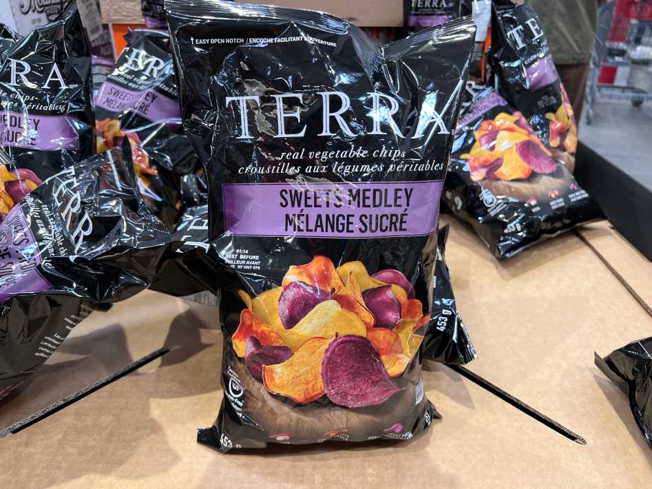 TERRA SWEETS MEDLEY EXOTIC VEGETABLE CHIPS 453g ITM 1127643 at Costco