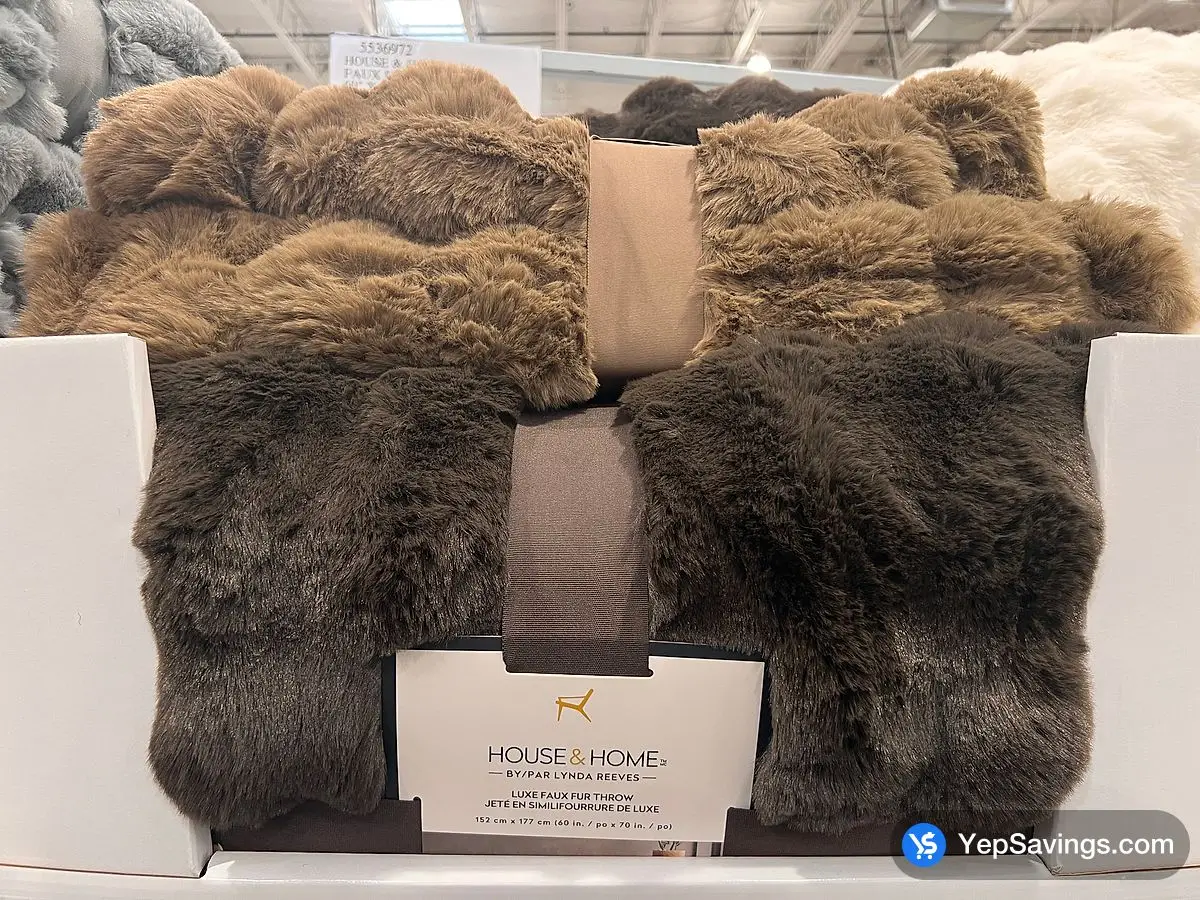 Costco HOUSE & HOME FAUX FUR THROW 60 " X 70 " - Canada (ITM 5536972)