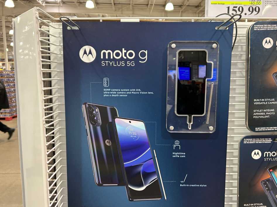 Costco MOTOROLA G PLAY ^ 32GB NAVY BLUE - Canada (ITM 2266600)