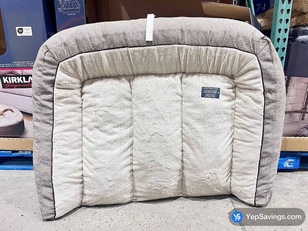 Costco KIRKLAND SIGNATURE RECTANGULAR PET BED 46 " x 36 " - Canada (ITM 1834416)