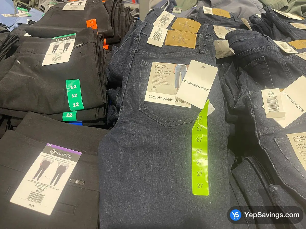 Costco CALVIN KLEIN STRAIGHT JEAN WOMENS SIZES 27-32 - Canada (ITM 1879171)