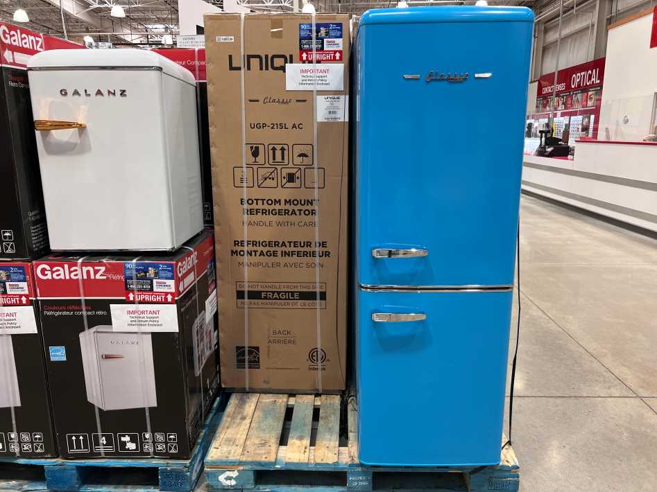 7 CU FT RETRO BLUE view 2