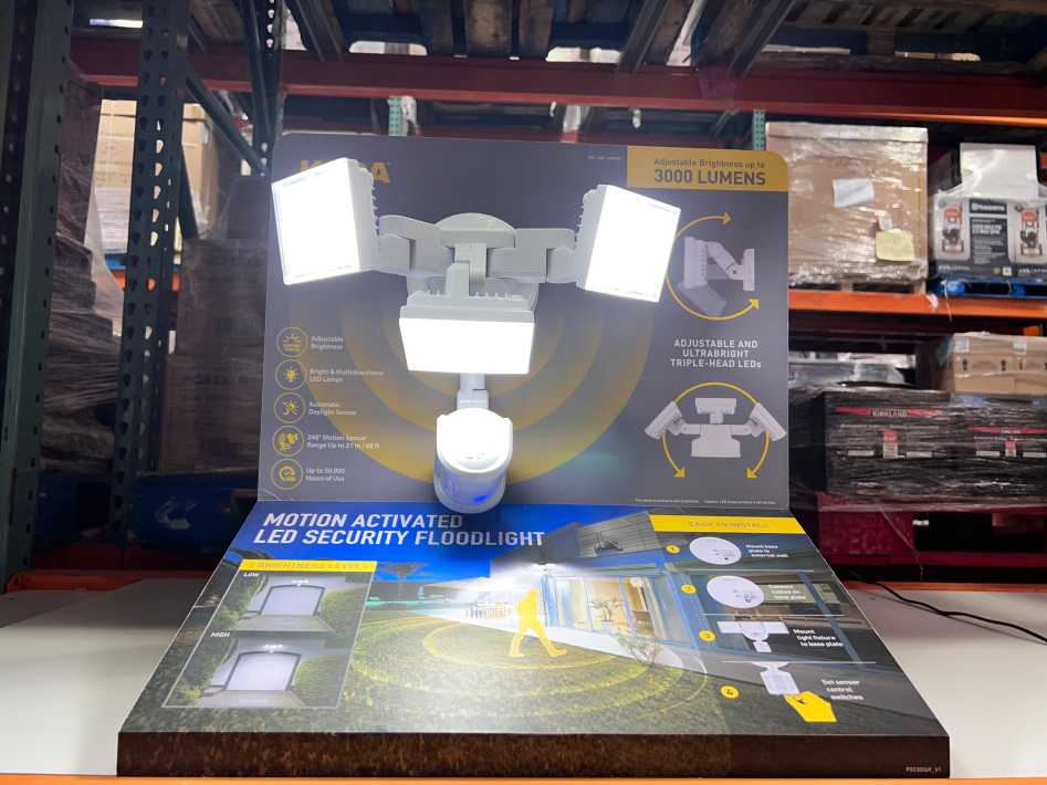 Costco KODA SECURITY FLOODLIGHT LED - Canada (ITM 1600335)
