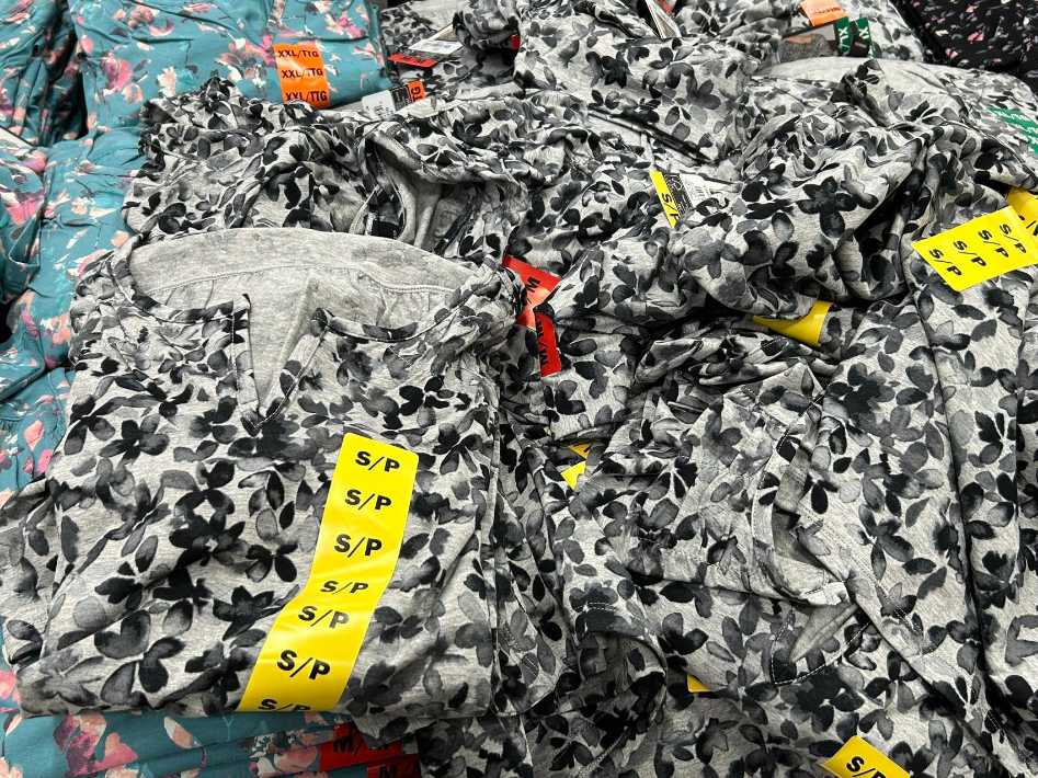 Costco NICOLE MILLER PRINTED RUCHED T-SHIRTRT +LADIES SIZES S-XXXL - Canada (ITM 1049001)