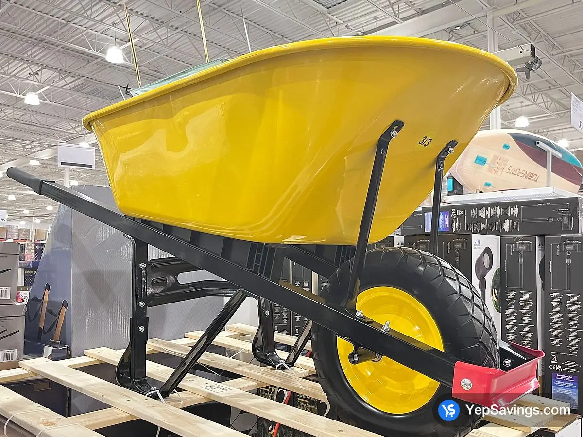 Costco ACTIVE PRODUCTS STEEL WHEELBARROW 500LB LOAD WEIGHT - Canada (ITM 1779477)