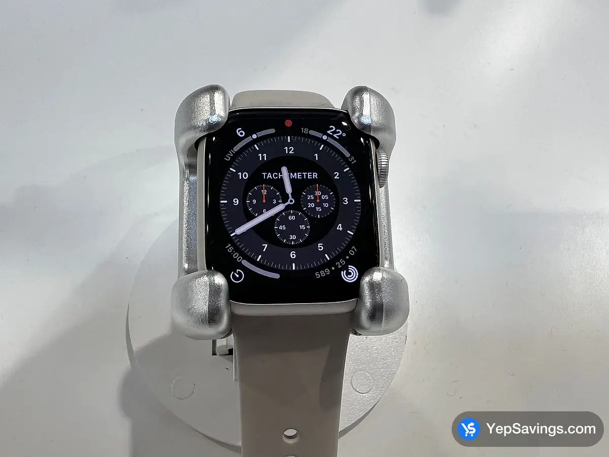 Costco APPLE WATCH SERIES 9 GPS 41mm Starlight S / M - Canada (ITM 1768801)