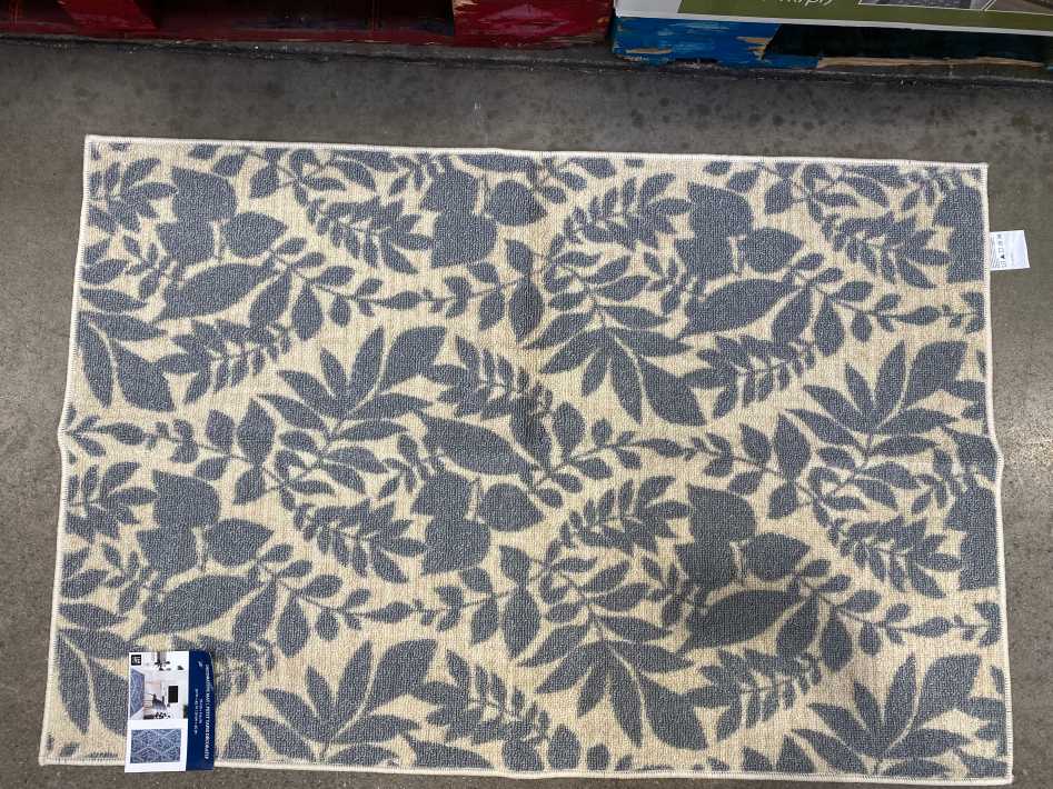 Costco VENICE COLLECTION ACCENT RUG 30" X 45" - Canada (ITM 1185383)