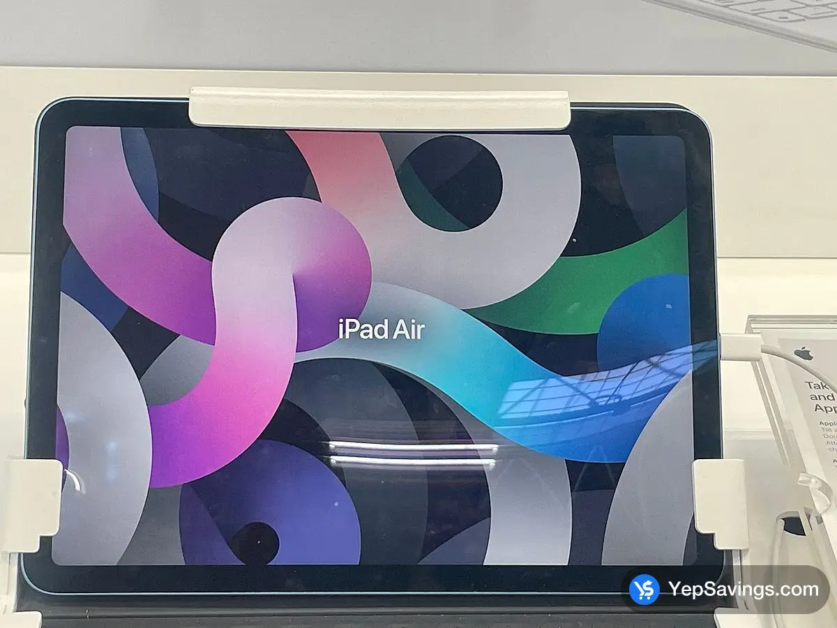 Costco APPLE IPAD AIR 5TH GEN 64GB 10.9 in. Blue - Canada (ITM 1775678)