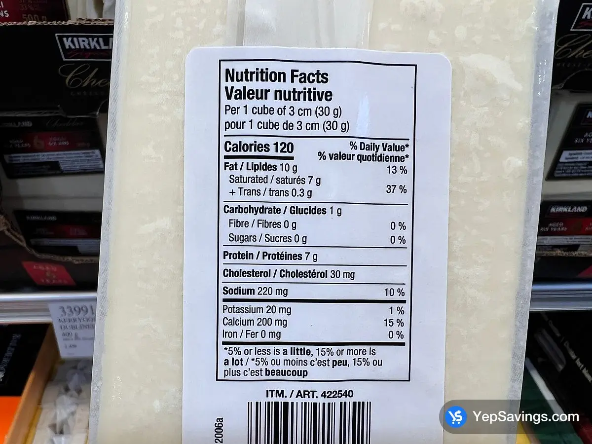 Costco KIRKLAND SIGNATURE 6 YEAR OLD CHEDDAR 500 g - Canada (ITM 422540)