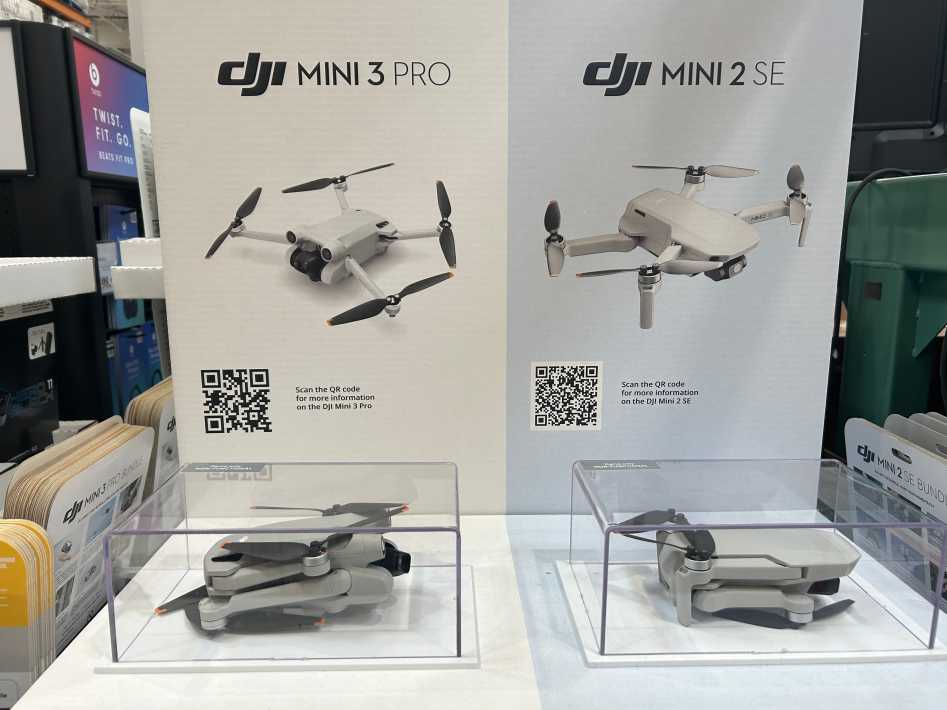DJI Mini 3 Pro Drone Bundle