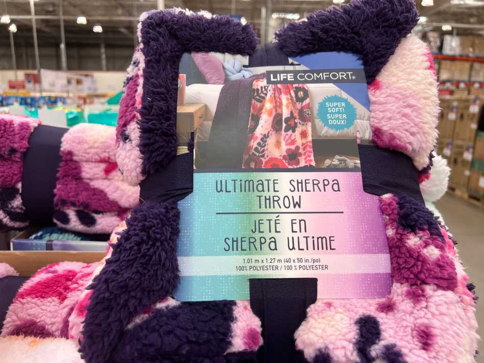 Costco LIFE COMFORT SHERPA THROW 40 " X 50 " - Canada (ITM 1039162)